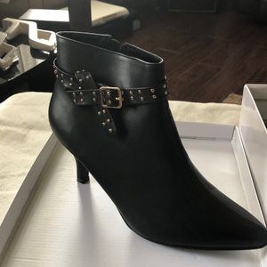 Brand New Black Booties 9.5m